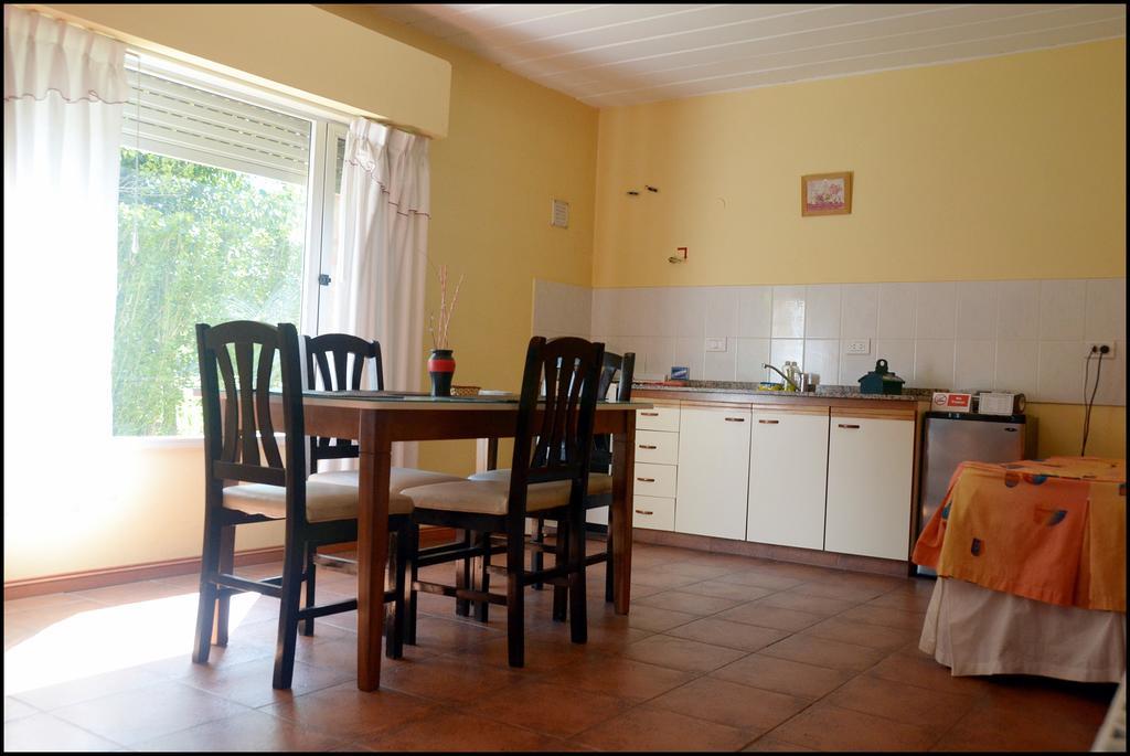 Alto Verde Hosteria El Calafate Room photo